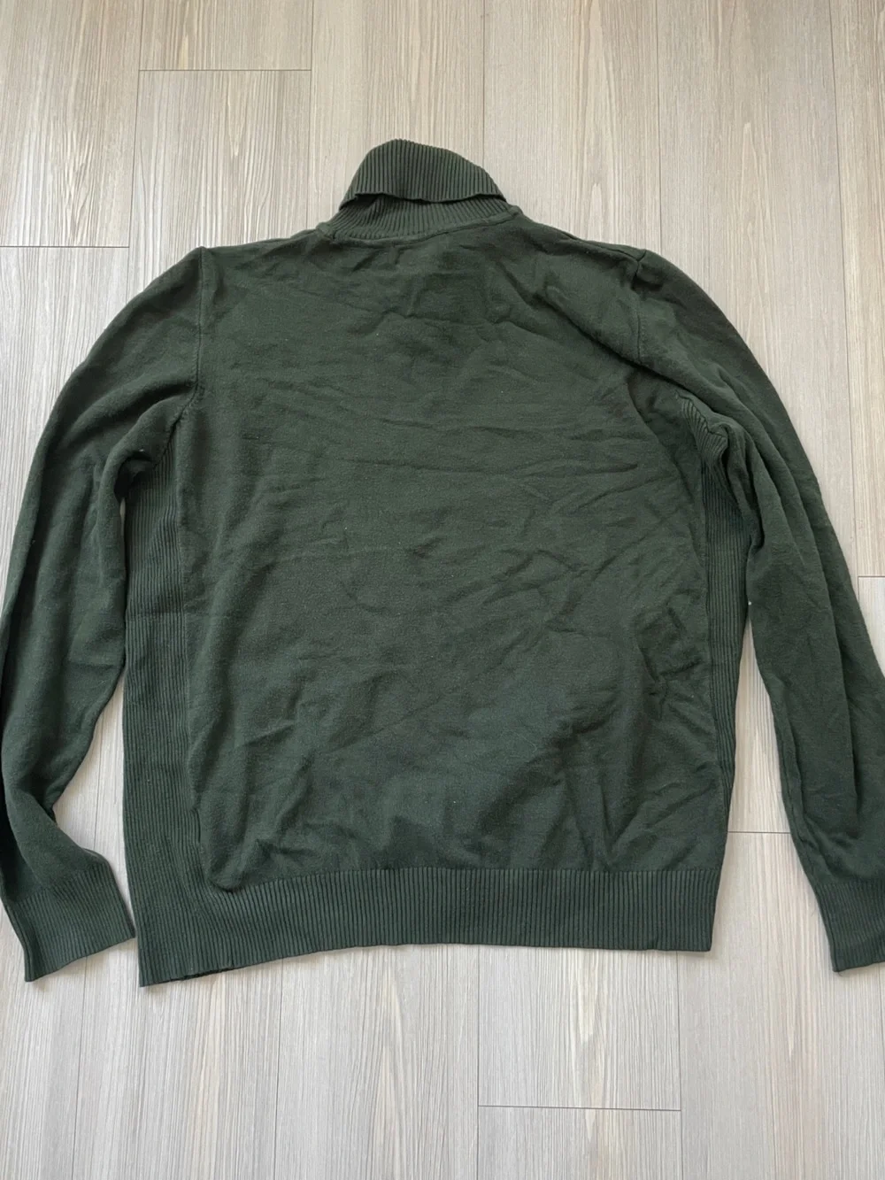 Joseph Men's Forest Green Turtleneck Sweater